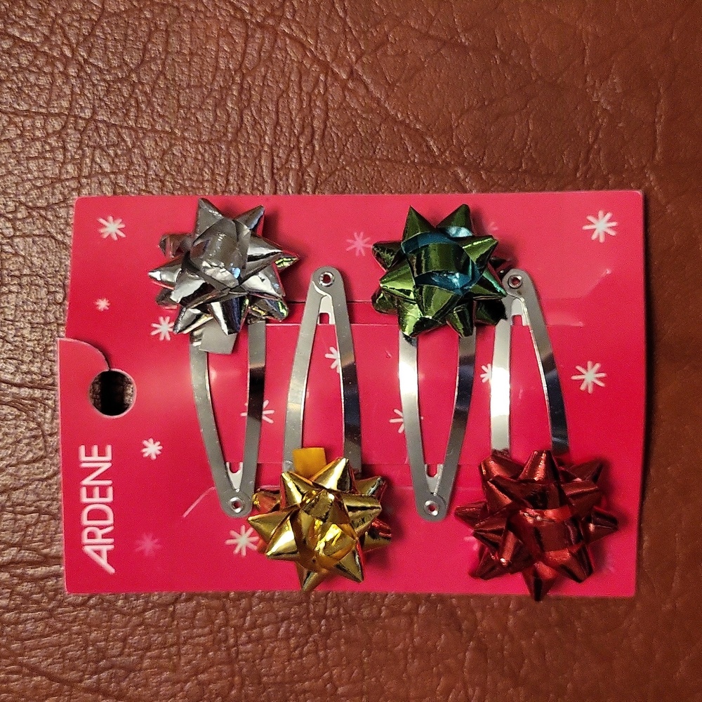 Christmas Gift Bow Hair Clips Set of, New With Tags!
